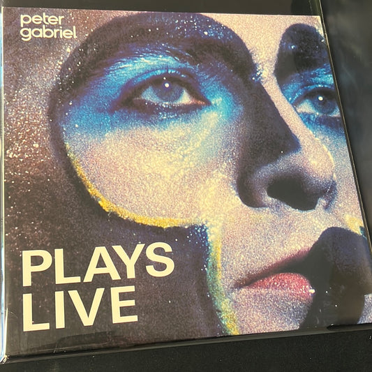 PETER GABRIEL - plays live