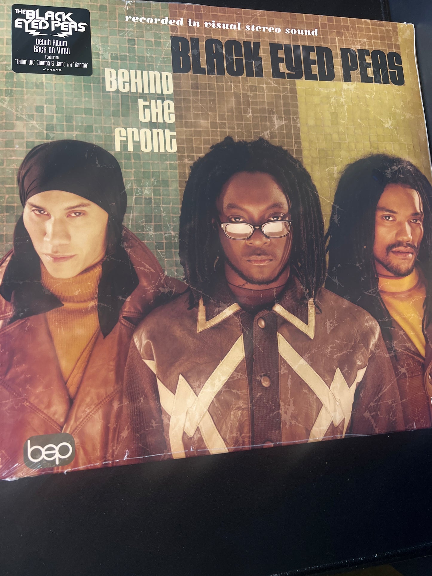 BLACK EYED PEAS - behind the front