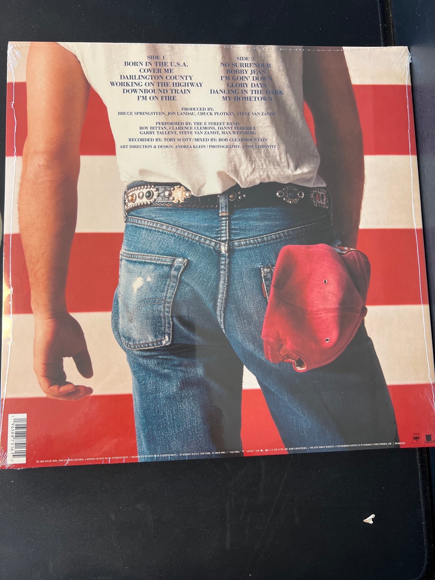 BRUCE SPRINGSTEEN - born in the U.S.A.